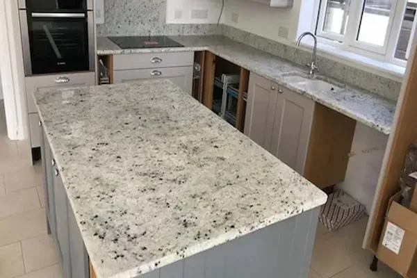 خرید جدیدترین انواع سنگ گرانیت نطنز